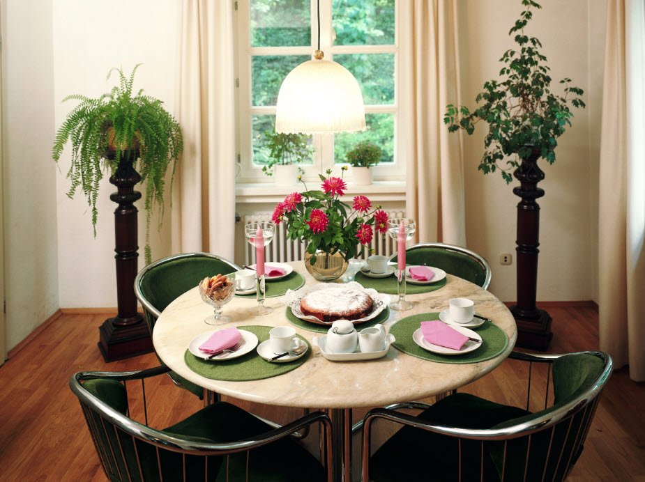 Small-Dining-room-decor Small Dining room decoration ideas