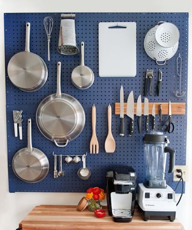 94787220cda7ecd464629c92e961d6ff How to store kitchen utensils in small space?