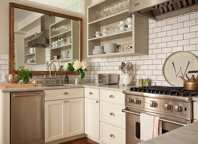 Design-Ideas-for-Small-Kitchens-mirrors How to design a small kitchen?