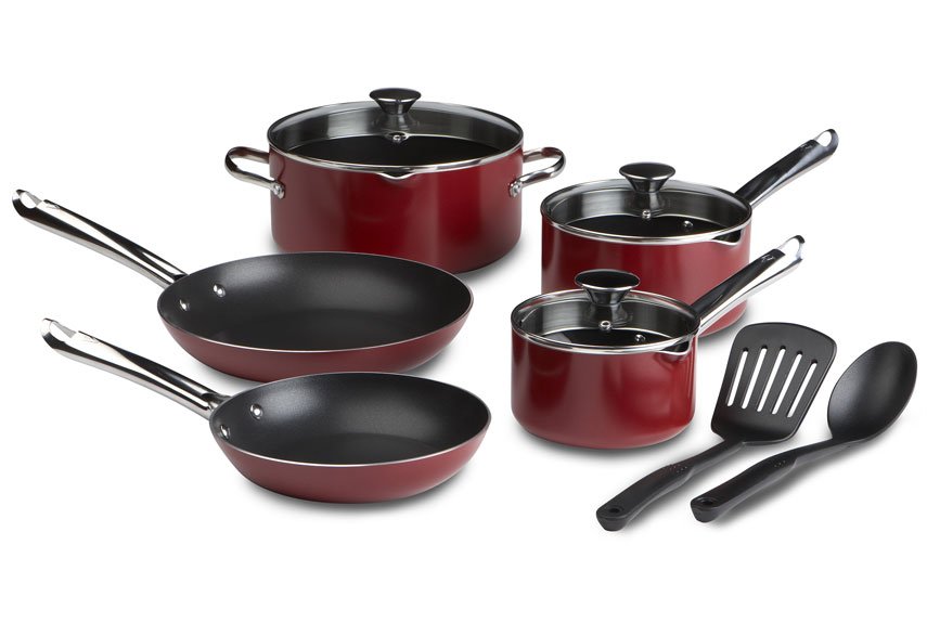 54ff287691ac6-wearever-cook-strain-nonstick-cookware-0411-xl 7 Things that you need in the kitchen
